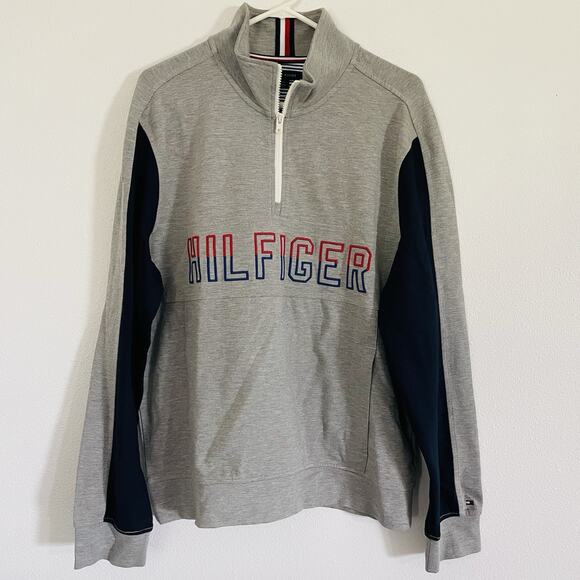 🍒NWOT Tommy Hilfiger Men's 1/2 Zip Pullover Kangaroo Pocket Large‎ Logo-Large - Picture 2 of 8